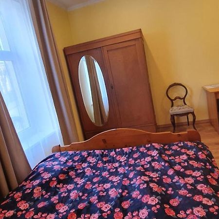 Hot Riga Ernestines Iela 7-1 Enjoy The Feel Of Home And History! Exterior photo